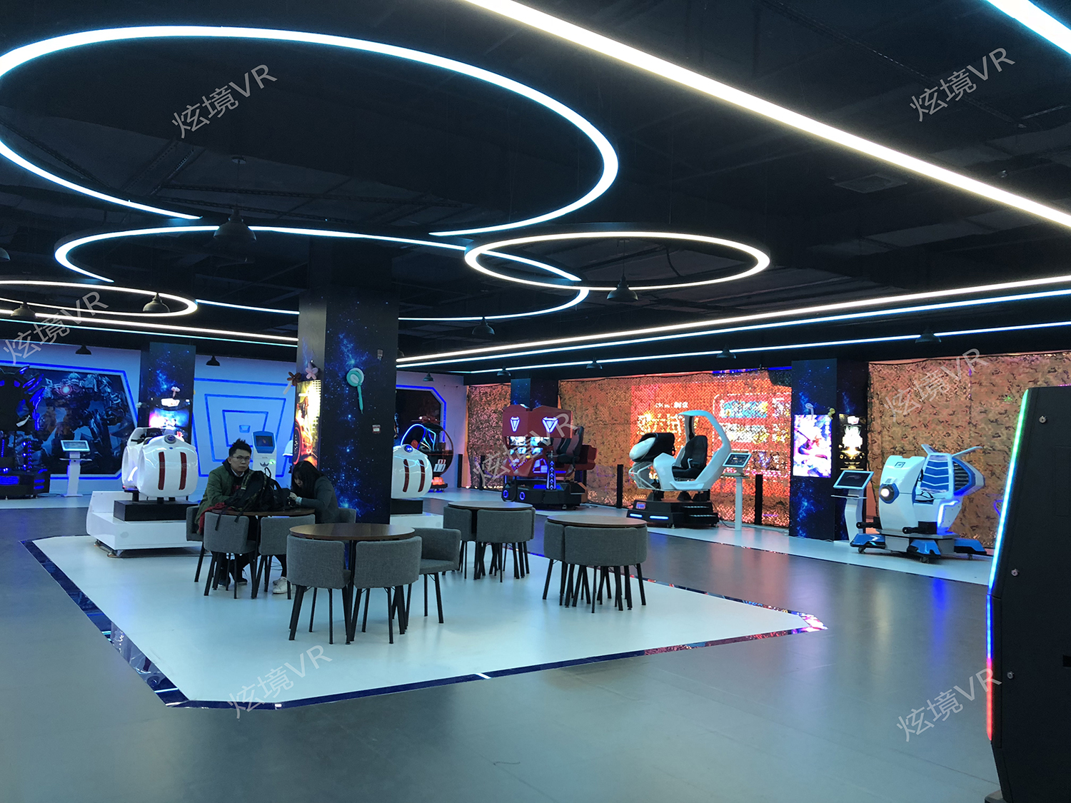 東莞家匯購物廣場VR體驗(yàn)館 (1).jpg